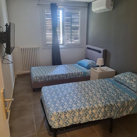 Chambre Privative Renove 2024, Climatisation, Tramway Sur Place , 12 Min Centre, 16 Min Plage, Apercu Lateral Mer, 2 Wc Avec 2 Salle De Bain, Private Room Renovated 2024, Air-Conditioned , Tram On Spot, 2 Toilets And 2 Bathrooms 니스 외부 사진