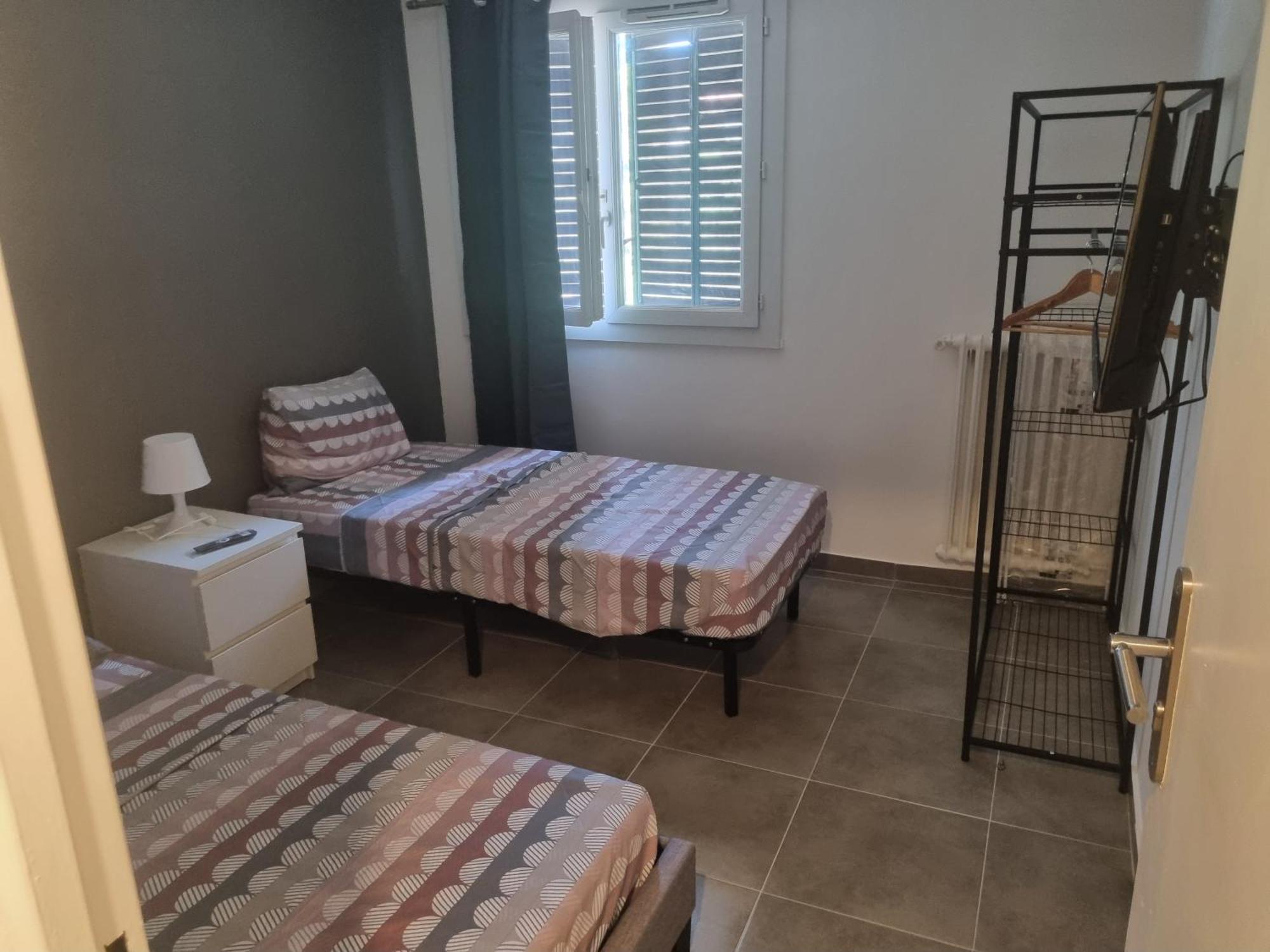 Chambre Privative Renove 2024, Climatisation, Tramway Sur Place , 12 Min Centre, 16 Min Plage, Apercu Lateral Mer, 2 Wc Avec 2 Salle De Bain, Private Room Renovated 2024, Air-Conditioned , Tram On Spot, 2 Toilets And 2 Bathrooms 니스 외부 사진